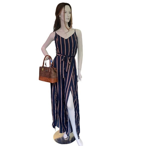 Thread Story Jumpsuit W/Over Lap Pant Leg,Woman’s Size L, Front Tie Up Belt, NWT - Picture 11 of 12